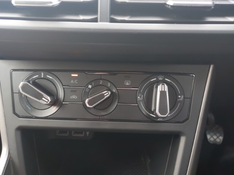 Used Volkswagen Polo 2018 for sale - 76560452: Photo 15