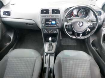 Used Volkswagen Polo 2017 for sale - 74914105: Photo