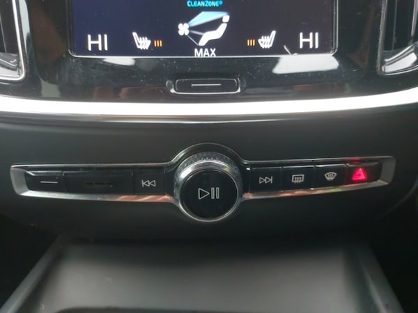 Used Volvo V60 2021 for sale - 76195653: Photo 16
