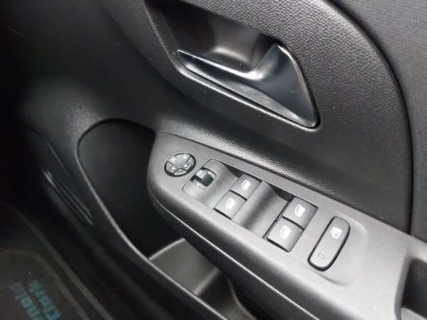 Used Vauxhall Corsa 2022 for sale - 76213143: Photo 17