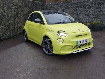 Used Abarth 500C 2024 for sale - 76602280: Photo