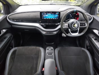 Used Abarth 500C 2024 for sale - 76602280: Photo