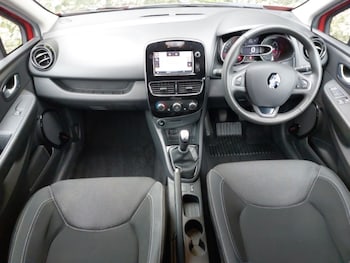Used Renault Clio 2017 for sale - 76121129: Photo 2