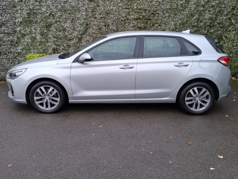 Used Hyundai i30 2017 for sale - 76967297: Photo 4