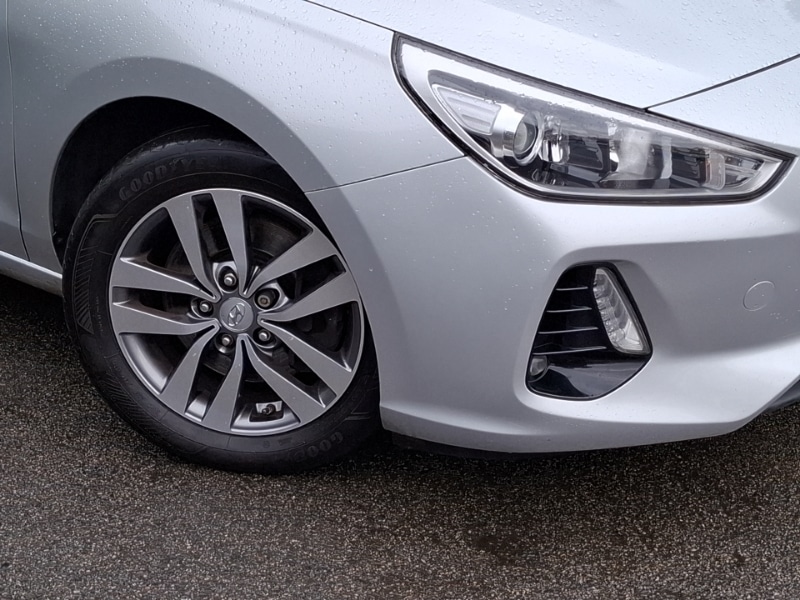 Used Hyundai i30 2017 for sale - 76967297: Photo 9