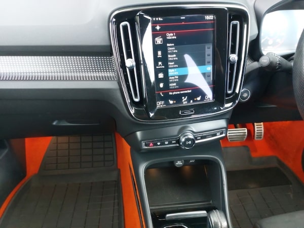 Used Volvo XC40 2021 for sale - 76258421: Photo 11