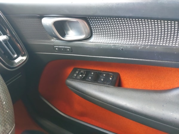 Used Volvo XC40 2021 for sale - 76258421: Photo 19