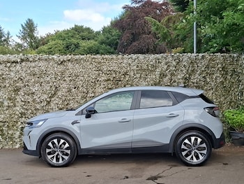 Used Renault Captur 2026 for sale - 79517463: Photo