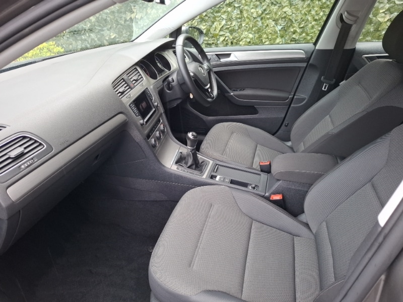 Used Volkswagen Golf 2016 for sale - 77514097: Photo 5