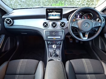 Used Mercedes-Benz GLA 2019 for sale - 79517456: Photo