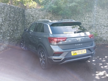 Used Volkswagen T-Roc 2018 for sale - 75722808: Photo
