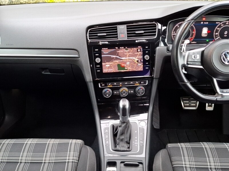 Used Volkswagen Golf 2019 for sale - 77651971: Photo 10