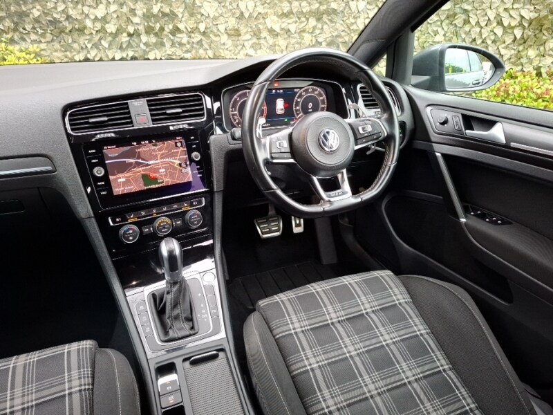 Used Volkswagen Golf 2019 for sale - 77651971: Photo 11