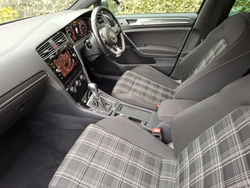 Used Volkswagen Golf 2019 for sale - 77651971: Photo 5