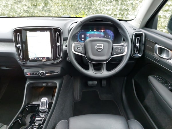 Used Volvo XC40 2024 for sale - 76311468: Photo 7