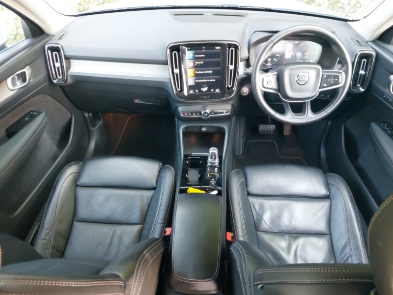 Used Volvo XC40 2022 for sale - 76552708: Photo 2