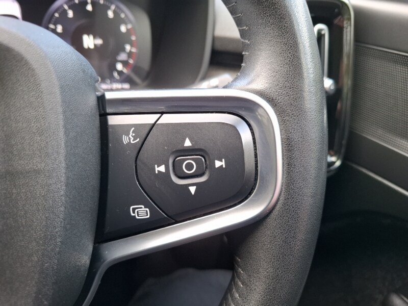 Used Volvo XC40 2021 for sale - 77847132: Photo 17