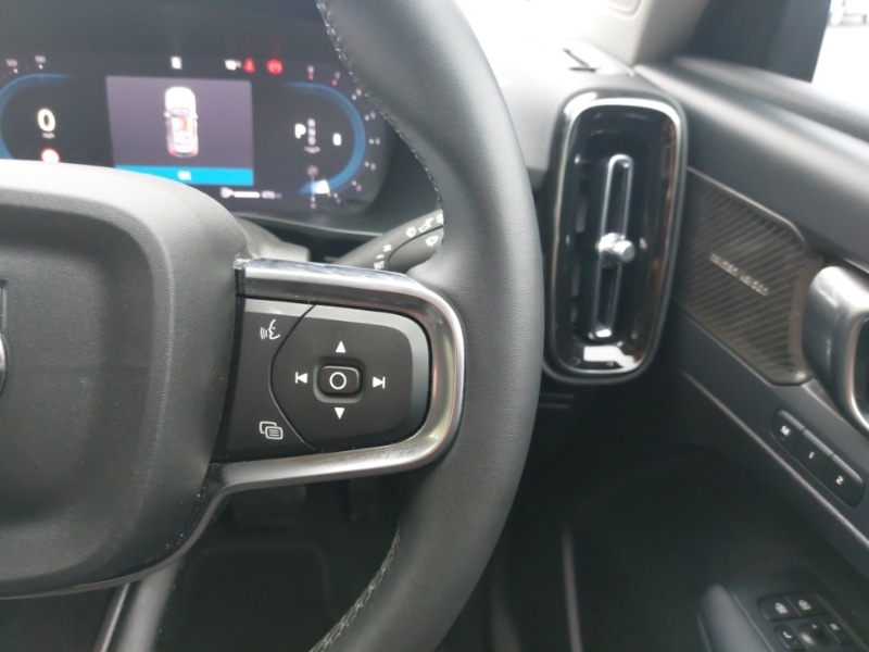 Used Volvo XC40 2024 for sale - 76369635: Photo 13