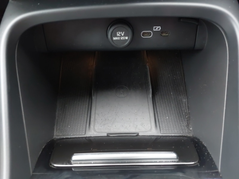 Used Volvo XC40 2024 for sale - 76369635: Photo 17