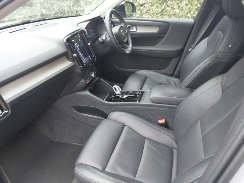 Used Volvo XC40 2024 for sale - 76369635: Photo 5