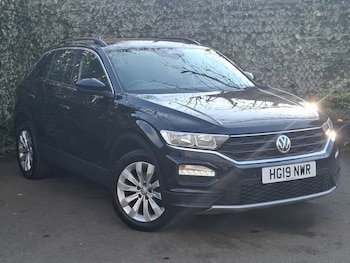 Used Volkswagen T-Roc 2019 for sale - 78530790: Photo