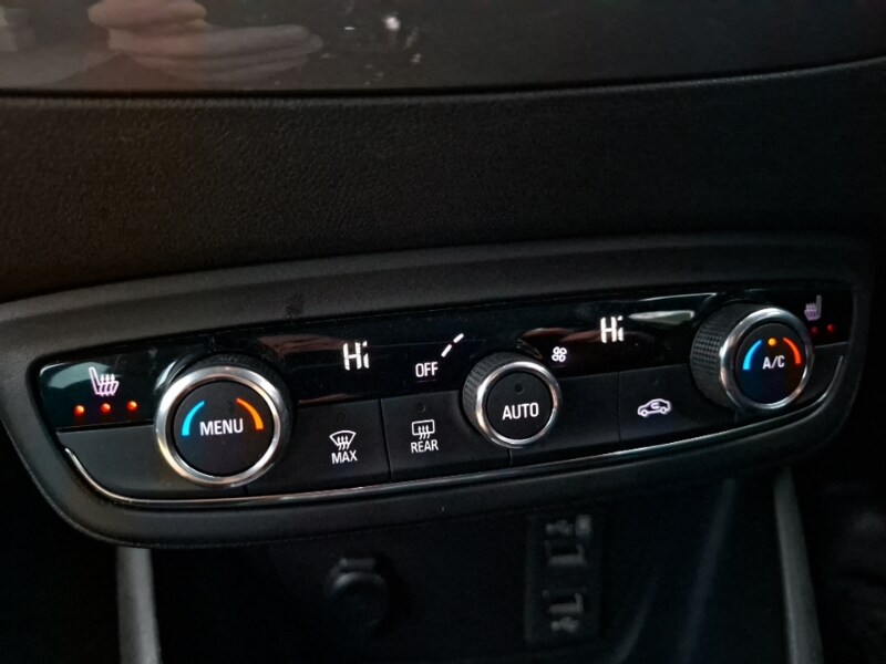 Used Vauxhall Crossland 2022 for sale - 77630299: Photo 17