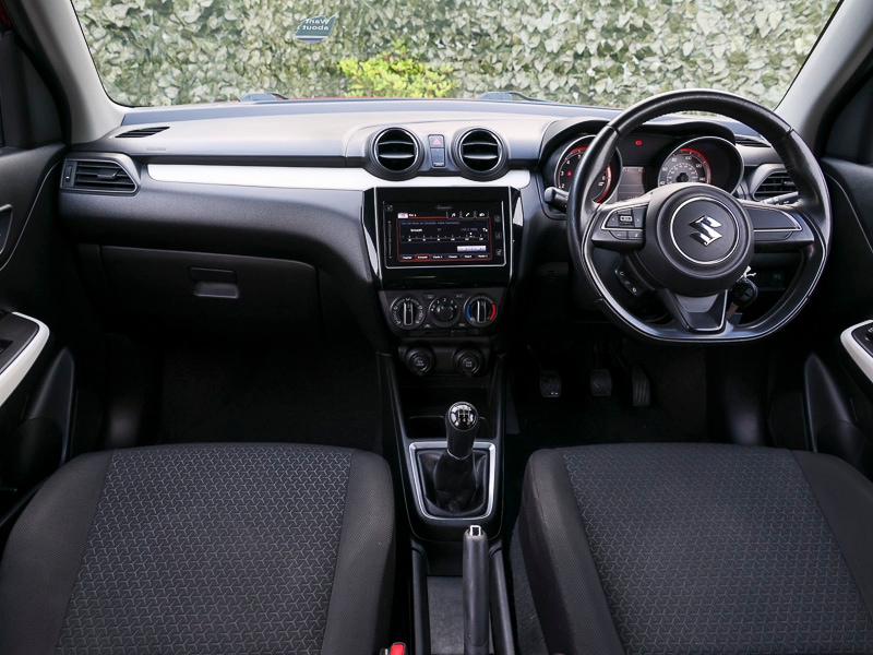 Used Suzuki Swift 2017 for sale - 77790442: Photo 2