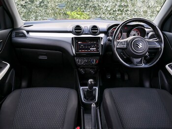 Used Suzuki Swift 2017 for sale - 77790442: Photo