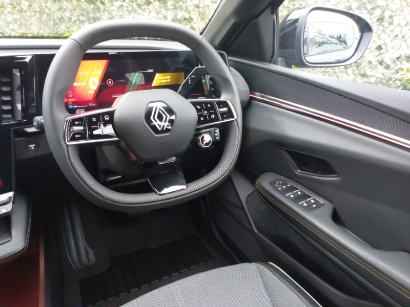 Used Renault Megane E Tech 2024 for sale - 76369627: Photo 10