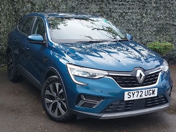 2022 - 1.6 E-TECH Hybrid 145 Iconic 5dr Auto