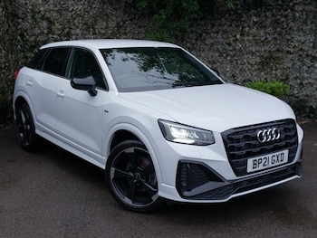 Audi - Q2