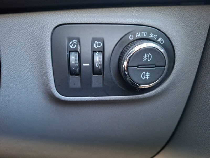 Used Vauxhall Corsa 2015 for sale - 77736515: Photo 17