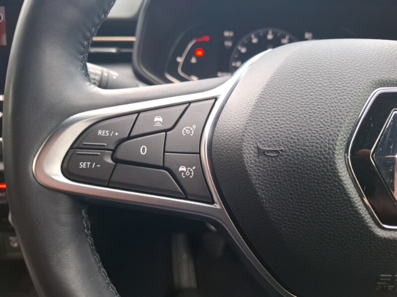 Used Renault Clio 2021 for sale - 77273085: Photo 12