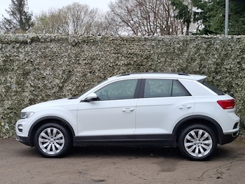 Used Volkswagen T-Roc 2018 for sale - 78238399: Photo