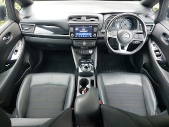 Used Nissan Leaf 2022 for sale - 76354347: Photo