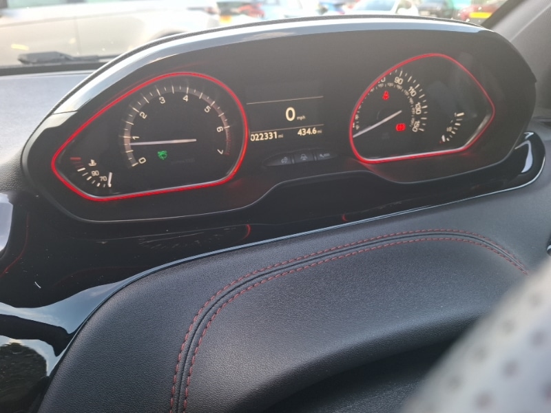 Used Peugeot 208 2017 for sale - 77674401: Photo 18