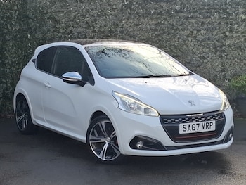 Used Peugeot 208 2017 for sale - 77674401: Photo