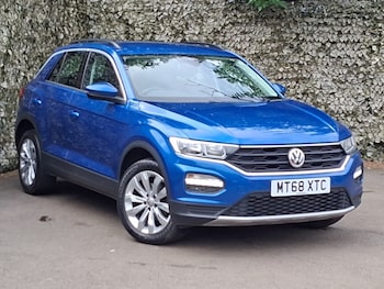 Used Volkswagen T-Roc 2018 for sale - 79486079: Photo