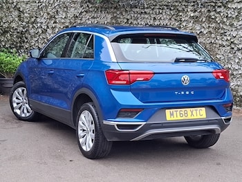 Used Volkswagen T-Roc 2018 for sale - 79486079: Photo