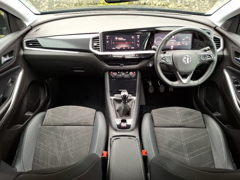 Used Vauxhall Grandland 2023 for sale - 77324797: Photo 2