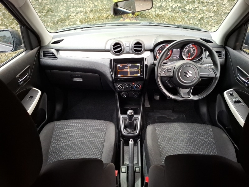 Used Suzuki Swift 2018 for sale - 77039377: Photo 2