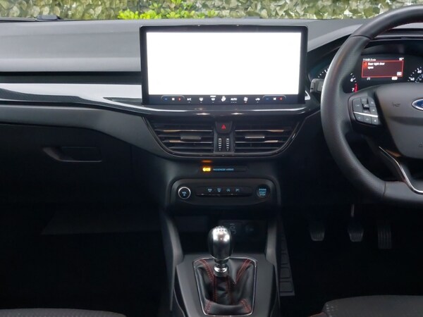 Used Ford Focus 2023 for sale - 76254768: Photo 10
