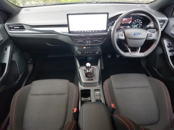 Used Ford Focus 2023 for sale - 76254768: Photo 2