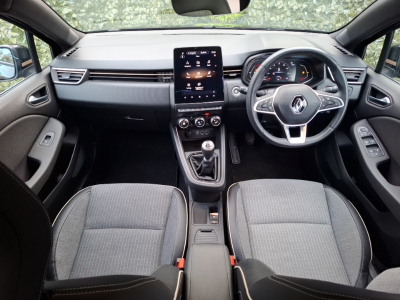 Used Renault Clio 2021 for sale - 77815443: Photo 2