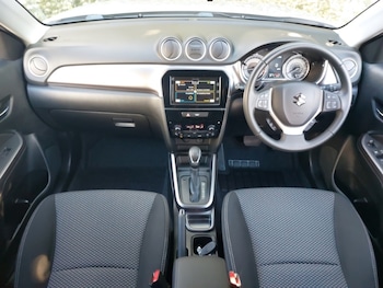Used Suzuki Vitara 2023 for sale - 75976747: Photo 2