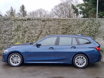 Used BMW 3 Series 2021 for sale - 77531098: Photo