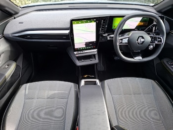 Used Renault Megane E Tech 2024 for sale - 78317806: Photo