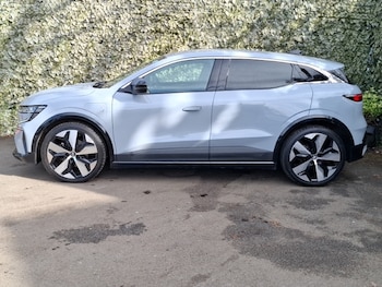 Used Renault Megane E Tech 2024 for sale - 78317806: Photo