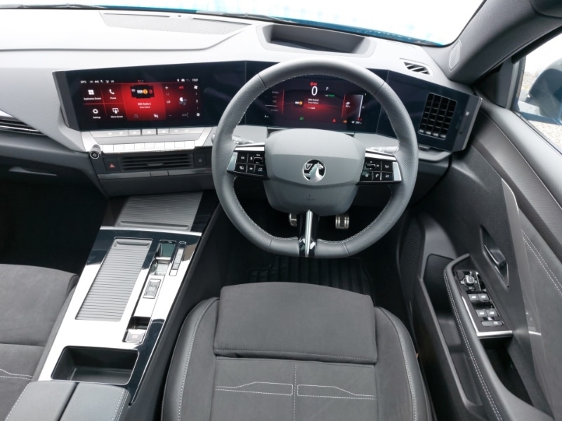 Used Vauxhall Astra 2025 for sale - 76567070: Photo 2