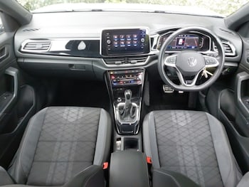 Used Volkswagen T-Roc 2024 for sale - 75988774: Photo 2